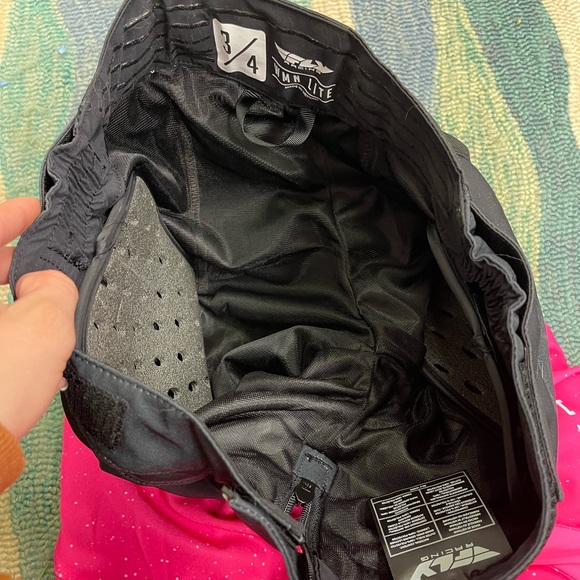 NEW Woman’s Fly Racing Riding Pants - Picture 2 of 2